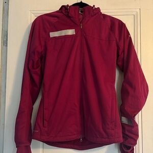 Women’s Nike XS Dark Pink Running Jacket – Dri-FIT & Feature-Packed! 🌸